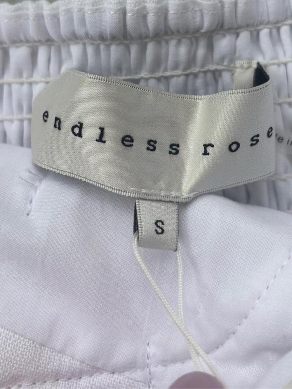 NWT Endless Rose White Crochet Floral Appliqué Strapless Crop Top Size Small - Picture 6 of 9